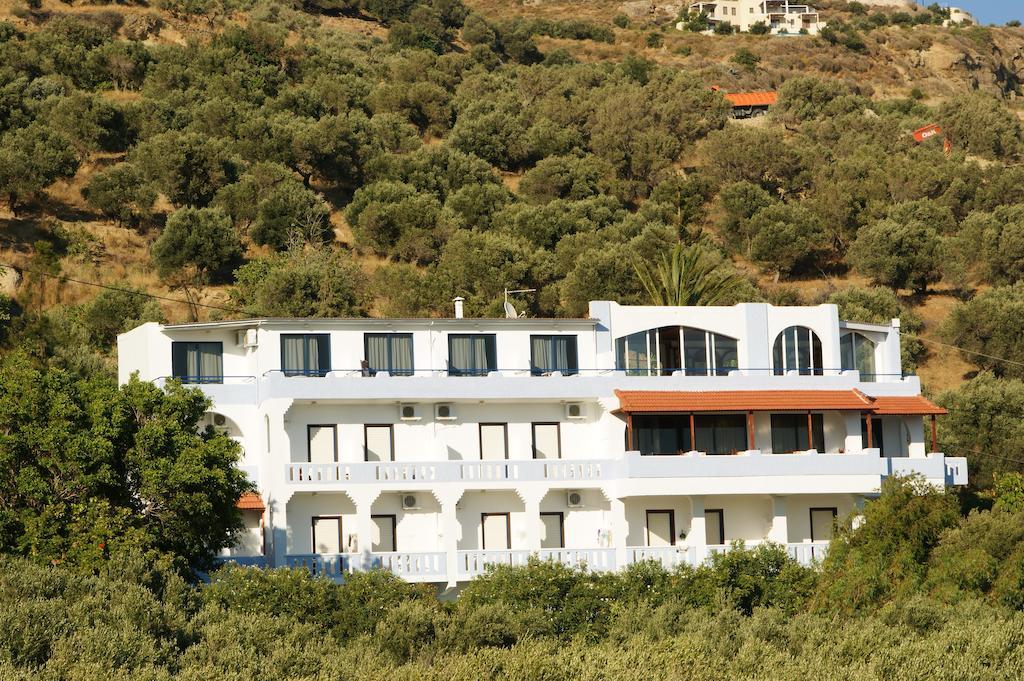 פלאקיאס Lofos Hotel מראה חיצוני תמונה
