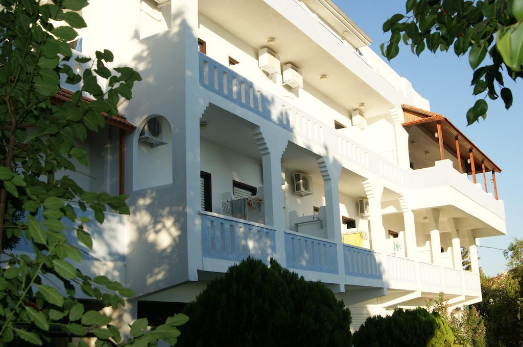 פלאקיאס Lofos Hotel מראה חיצוני תמונה